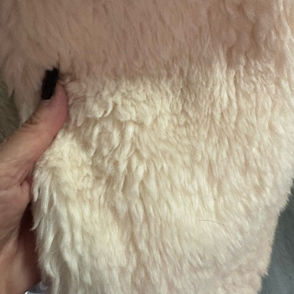 Forever 21 Women's Cream Teddy Jacket - Picture 4 of 5